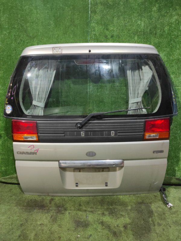 Дверь задняя багажника Nissan Elgrand ALE50 VG33E