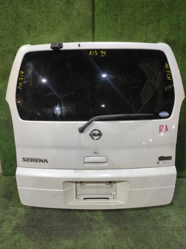 Дверь задняя багажника Nissan Serena TNC24 QR20DE