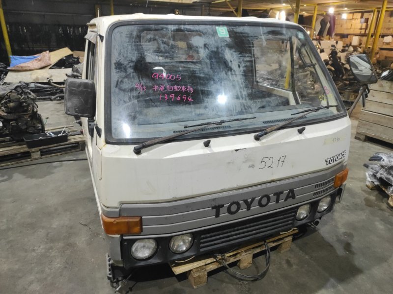 Кабина грузовая Toyota Toyoace YY50 1Y 1987