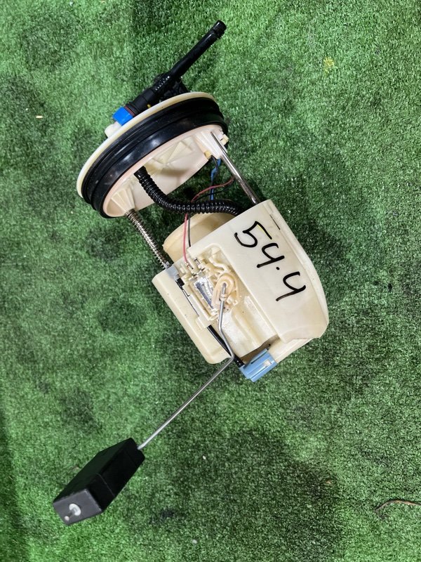 Насос топливный Mazda Verisa DC5W ZY-VE (б/у)