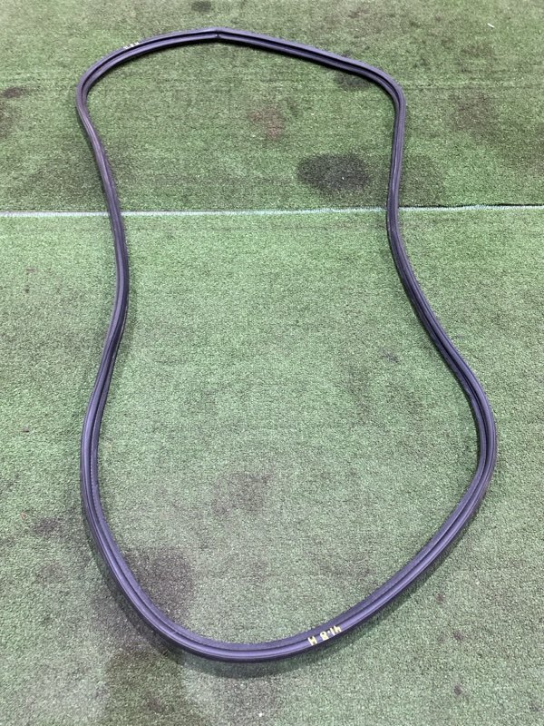 Уплотнитель багажника Nissan March AK12 CR12DE 2005 задний