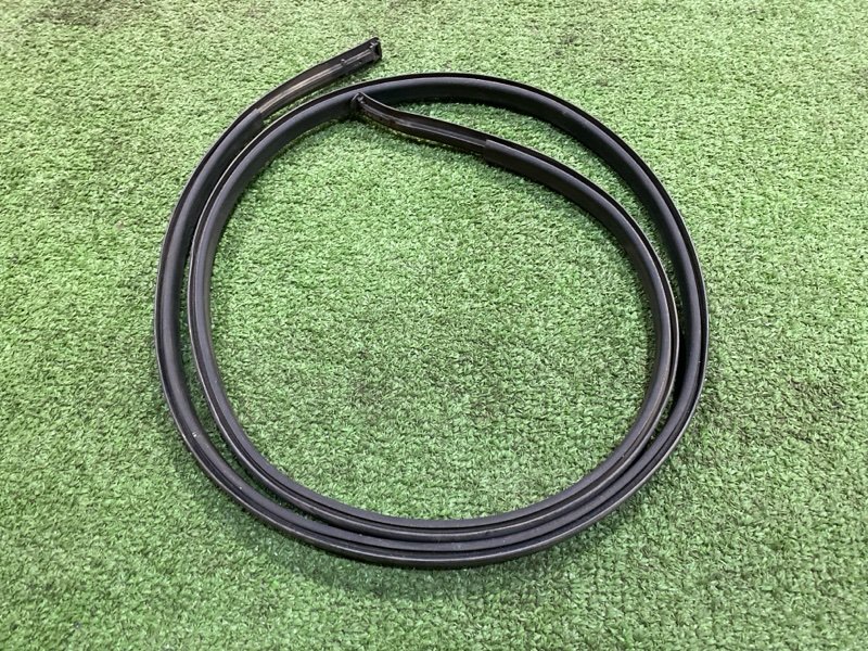 Молдинг на крышу Toyota Passo KGC10 1KR-FE 2009 правый