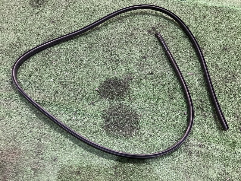Молдинг на крышу Toyota Succeed NCP58 1NZ-FE 2004 правый