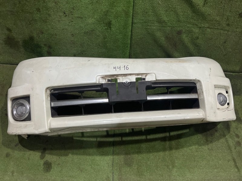 Бампер Nissan Serena CC25 MR20DE передний