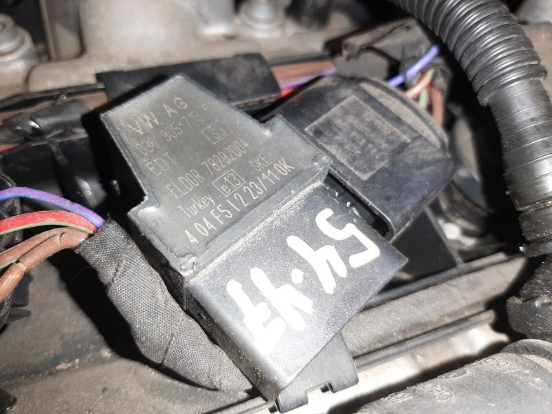Катушка зажигания Volkswagen Passat CAX 2010