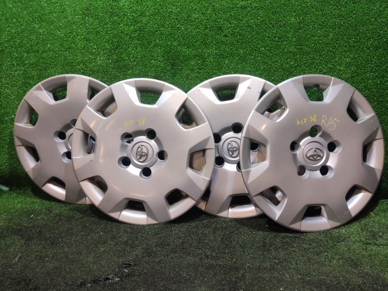 Колпак Toyota Voxy ZRR70 3ZR Колпак Toyota Voxy ZRR70 3ZR