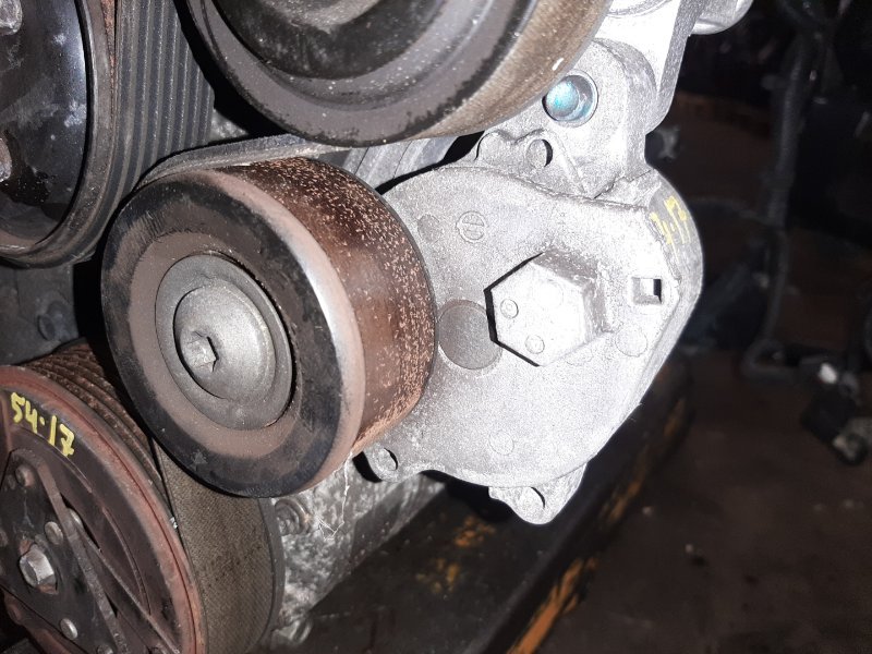 Натяжитель Nissan Serena HC26 MR20DD