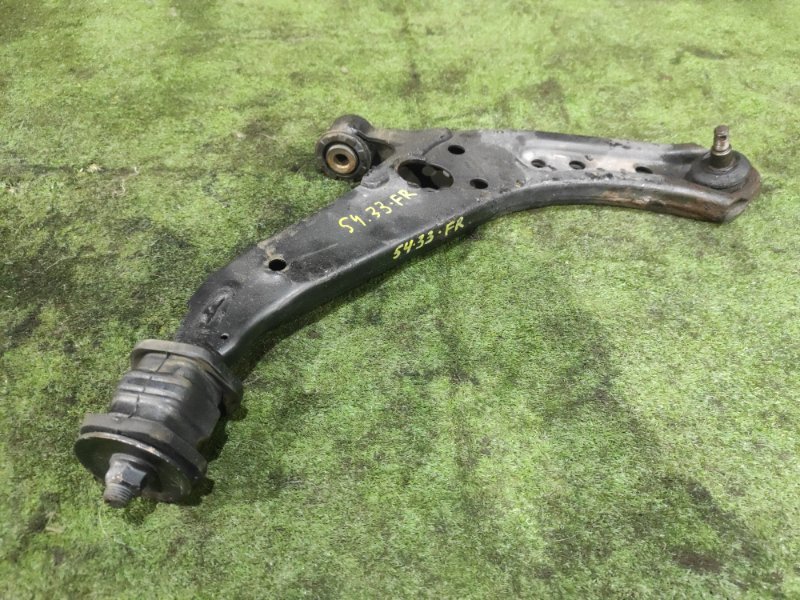Рычаг подвески Honda Stepwgn RF3 K20A передний правый