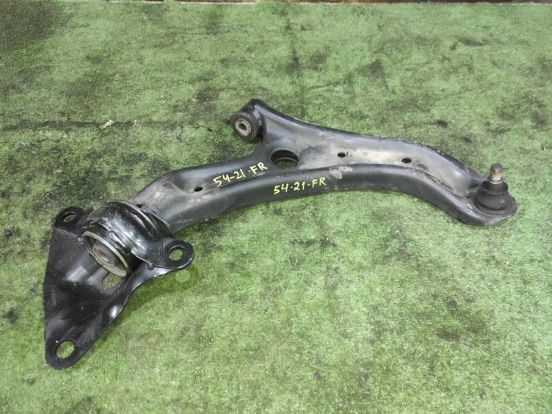 Рычаг подвески Honda Fit GE6 L13A передний правый