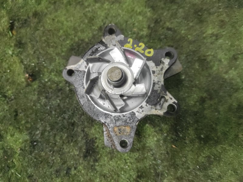 Помпа Toyota Ist NCP60 2NZ-FE