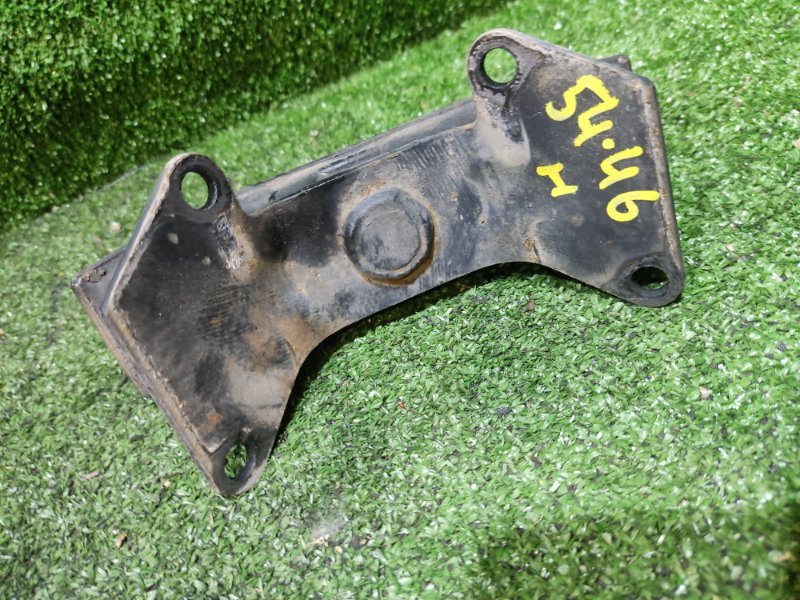 Подушка двигателя Subaru Forester SG5 EJ20 задняя