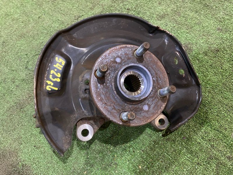 Ступица Toyota Vitz NSP130 1NR-FE передняя левая