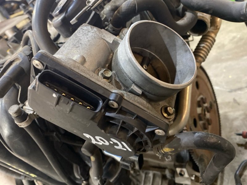 Заслонка дроссельная Mazda Axela BLEFP LF