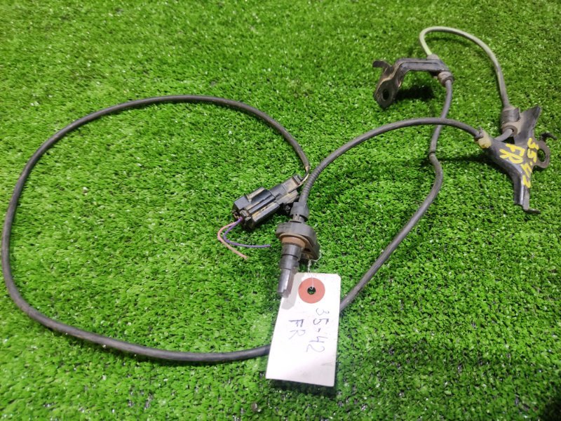 Датчик abs Toyota Ractis NCP125 1NZ-FE 2015 передний правый
