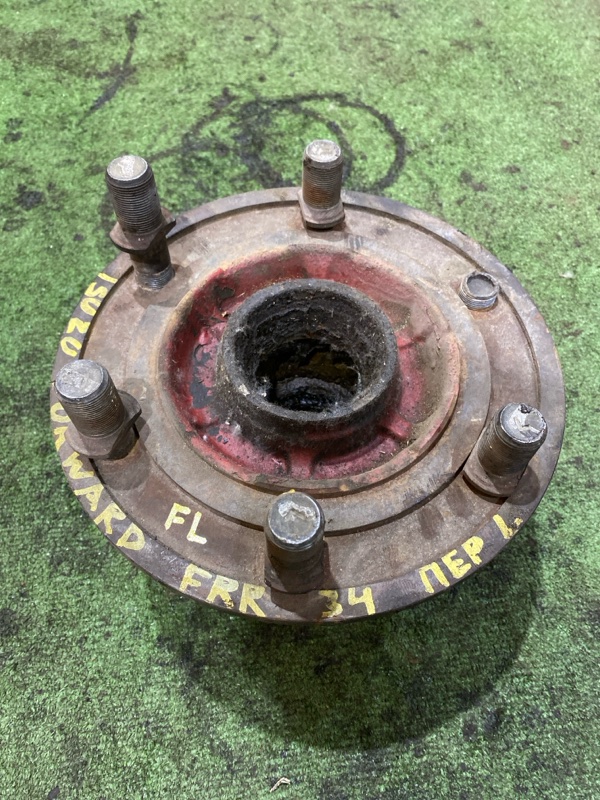Ступица Isuzu Forward FRR34 2004 передняя левая