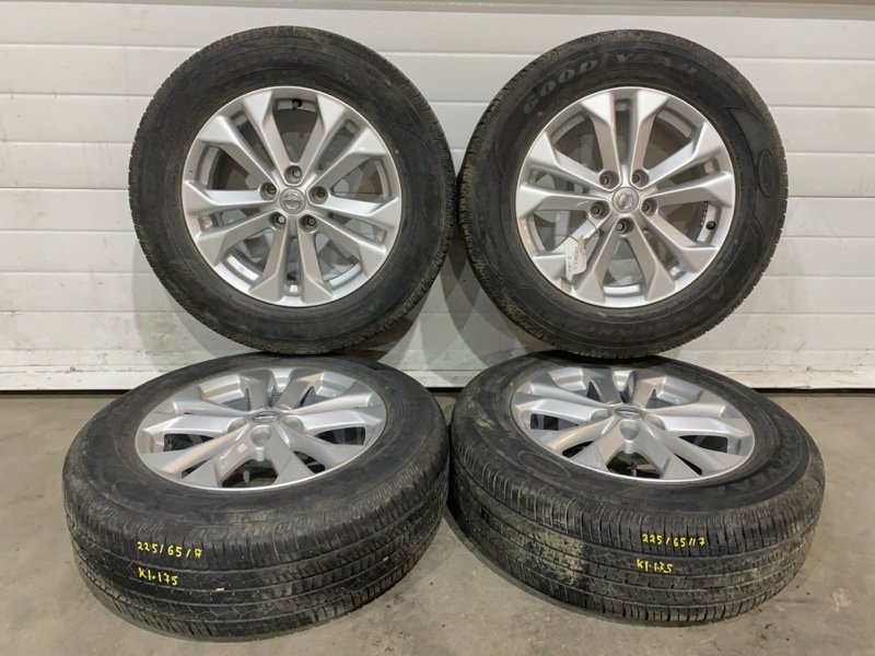 Колесо летнее R17 / 225 / 65 Good Year Assurance 5x114.3 лит. 45ET