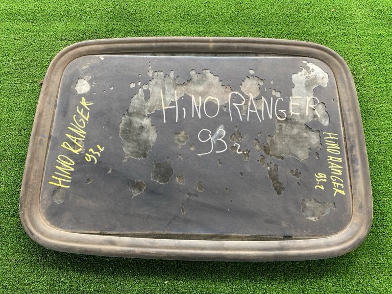 Стекло боковое Hino Ranger (б/у)