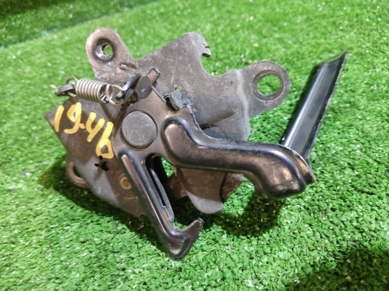 Замок капота Toyota RACTIS NCP100 1NZ-FE (б/у)