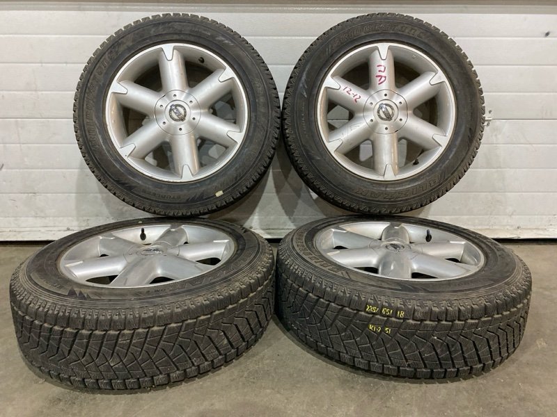 Колесо зимнее R18 / 225 / 65 Bridgestone Blizzak DM-Z3 5x114.3 лит. -40ET