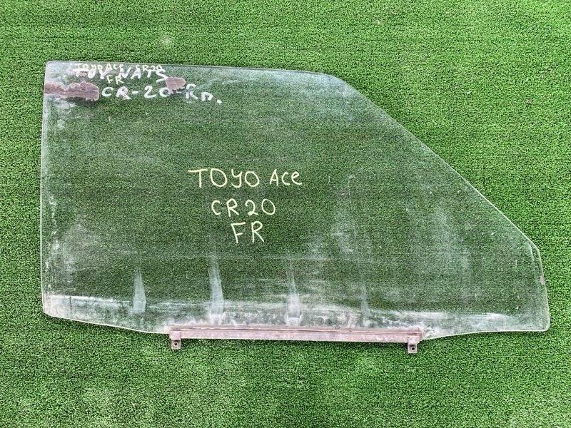 Стекло боковое Toyota CR20 переднее правое (б/у)