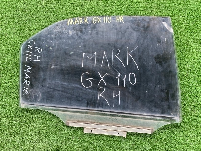 Стекло боковое Toyota Mark II GX110 заднее правое (б/у)