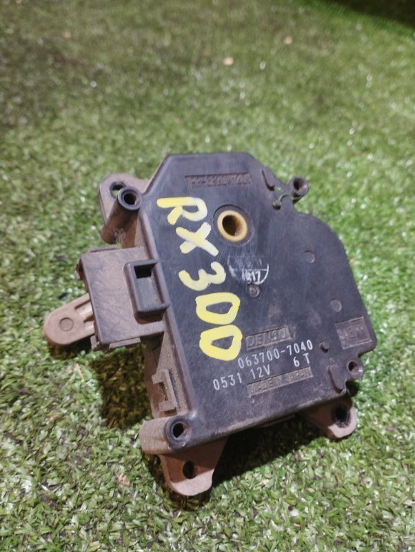 Моторчик привода заслонок печки Lexus RX300 MCU15 1MZ-FE 1998 (б/у)