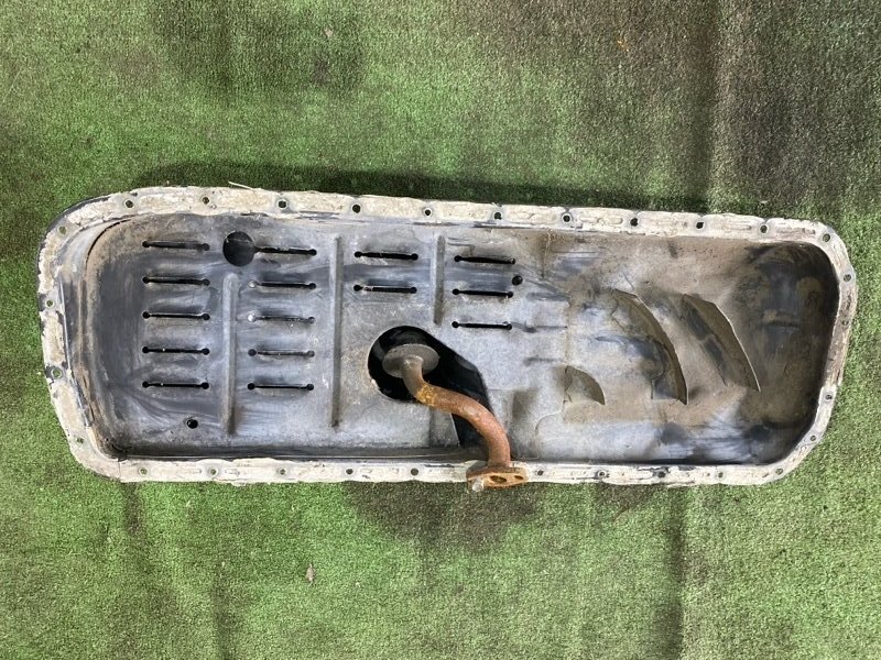 Поддон Nissan RB20E (б/у) Поддон Nissan RB20E (б/у)