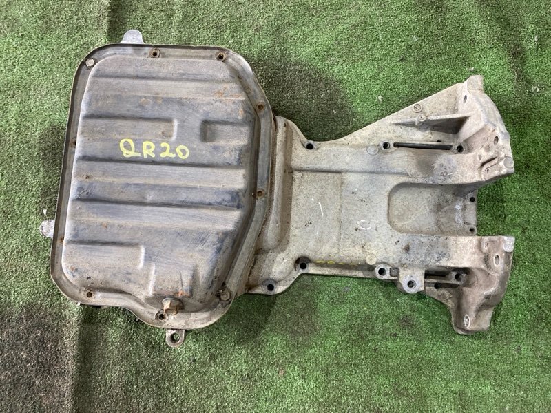 Поддон Nissan QR20 (б/у) Поддон Nissan QR20 (б/у)