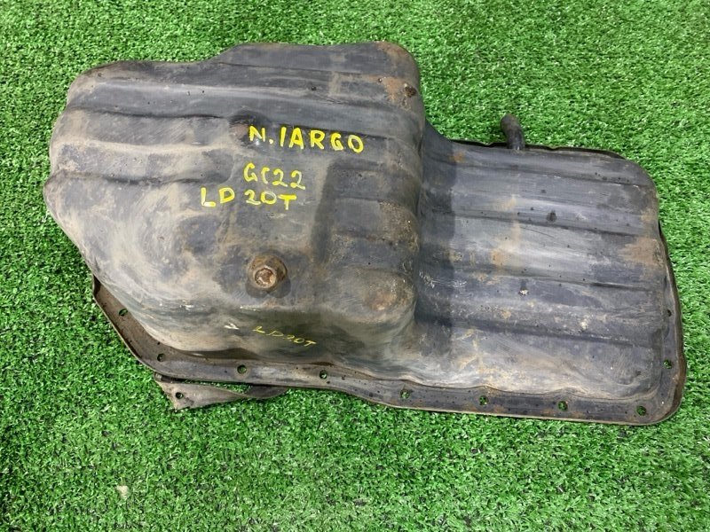 Поддон Nissan Largo CD20-T (б/у)