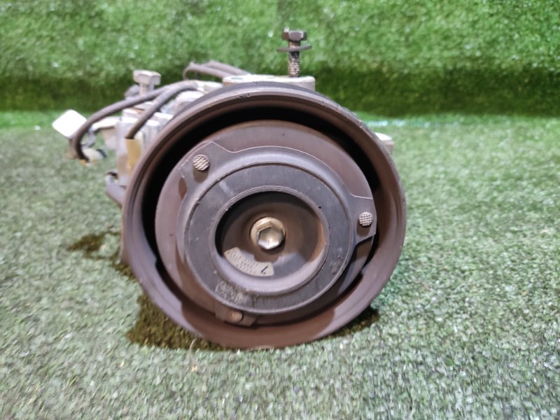 Компрессор кондиционера Toyota Passo KGC10 1KR-FE 2009 (б/у)