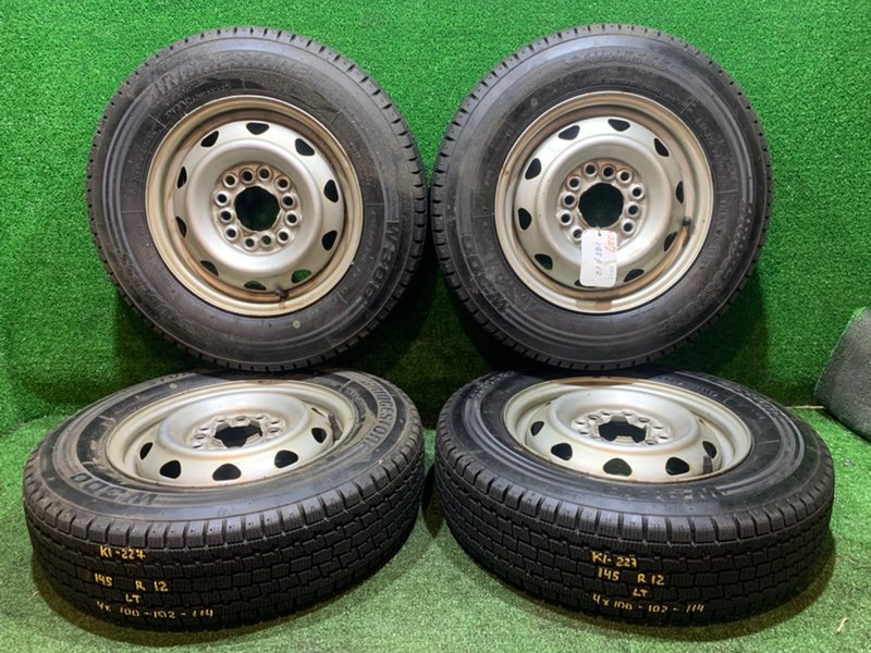 Колесо зимнее R12 / 145 / 80 Bridgestone W300 4x100, 4x110 лит. 34ET