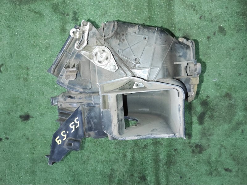 Корпус воздушного фильтра Isuzu ELF NKR69E 4HF1 (б/у)
