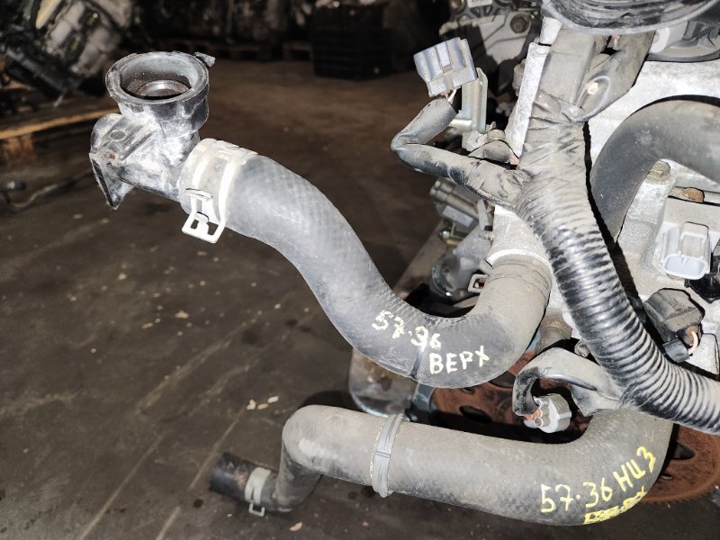 Патрубок верхний Toyota Vitz SCP10 1SZ-FE 2004 (б/у)