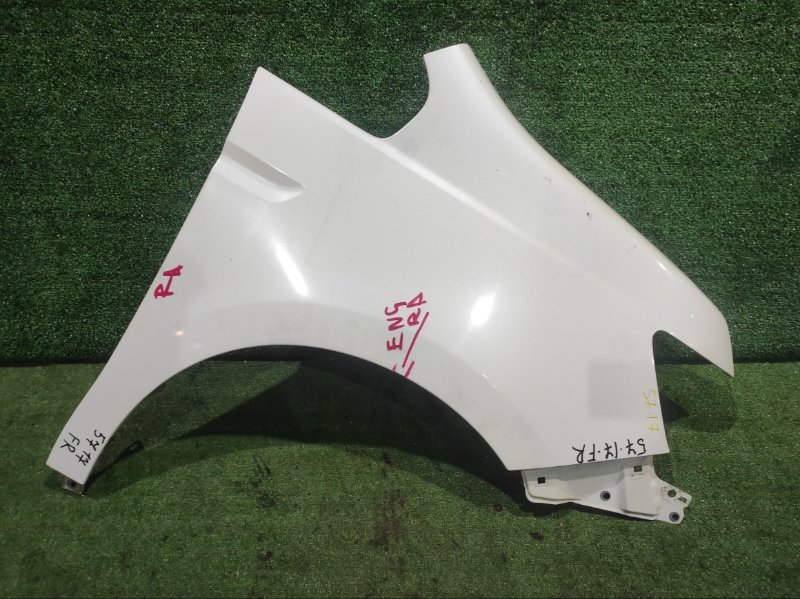 Крыло Honda Stepwgn RK1 R20A переднее правое (б/у)