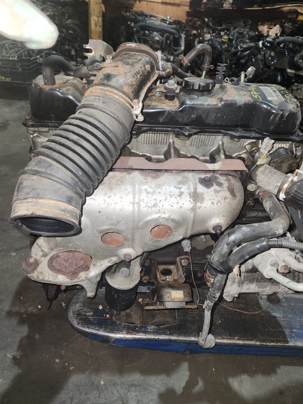 Патрубок воздушного фильтра Toyota Hiace RZH111 2ZR-E 2002 (б/у)