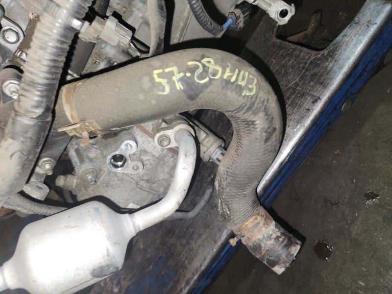 Патрубок нижний Toyota Voxy ZRR70 3ZR-FE 2010 (б/у)