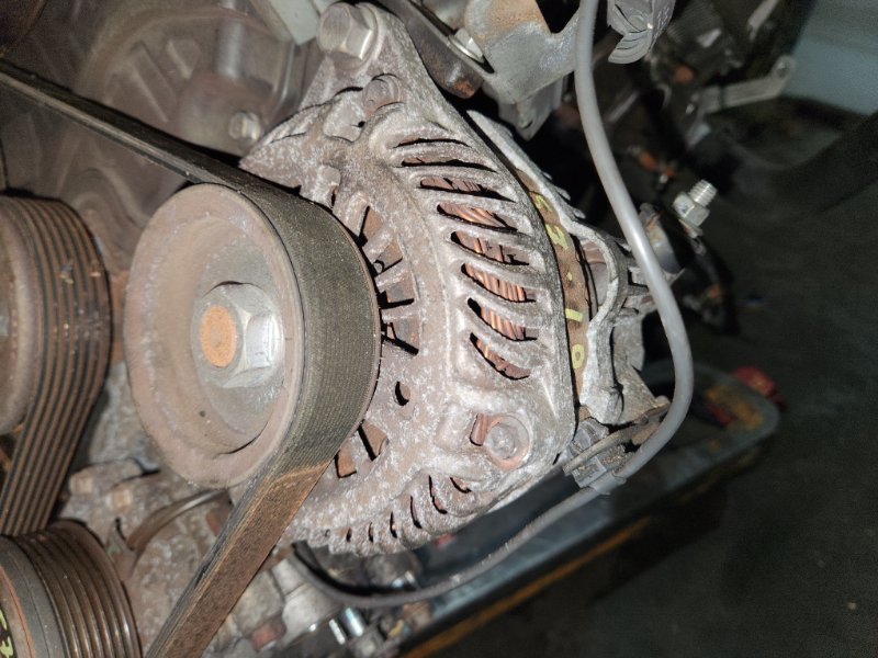 Генератор Mitsubishi Grandis NA4W 4G69 2008 (б/у)