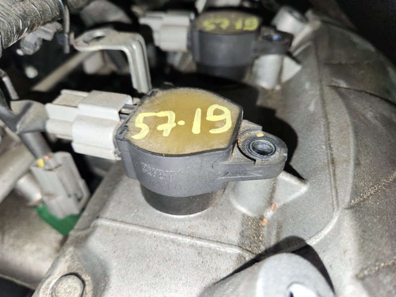 Катушка зажигания Mitsubishi Grandis NA4W 4G69 2008 (б/у)
