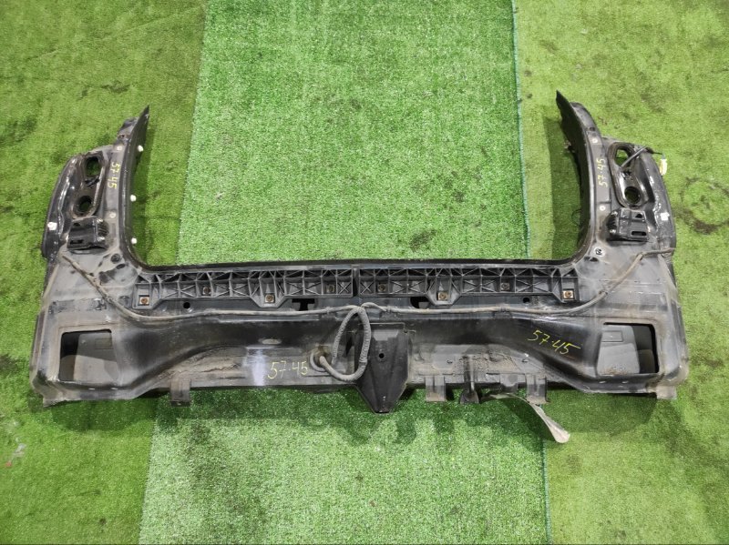 Задняя панель кузова Mitsubishi Grandis NA4W 4G69 2004 (б/у)