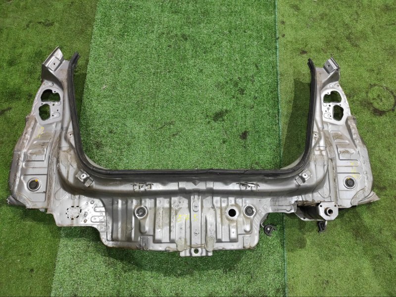 Задняя панель кузова Honda Fit GE8 L15A (б/у)