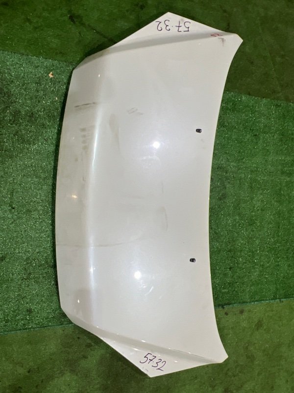 Капот Toyota Voxy AZR60 1AZ-FSE 2005 (б/у)