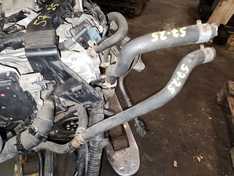Патрубок Toyota Voxy ZRR75 3ZR-FAE 2008 (б/у)