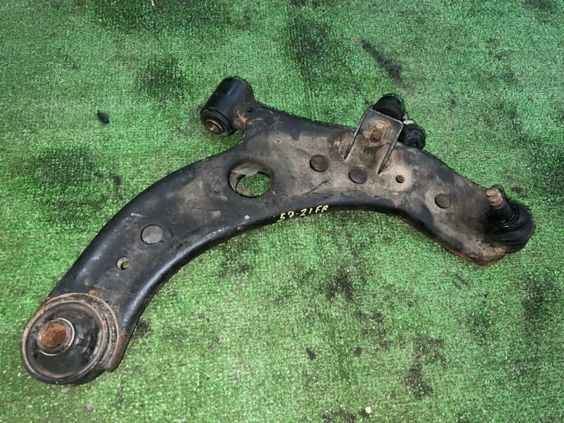 Рычаг подвески Toyota BB QNC25 K3-VE 2008 передний правый (б/у)