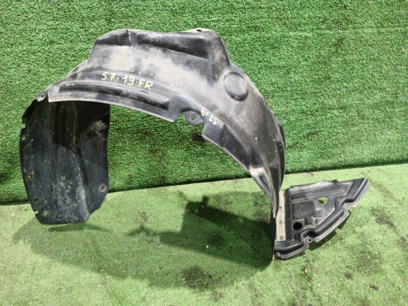 Подкрылок Mitsubishi Grandis NA4W 4G69 2008 передний правый (б/у)