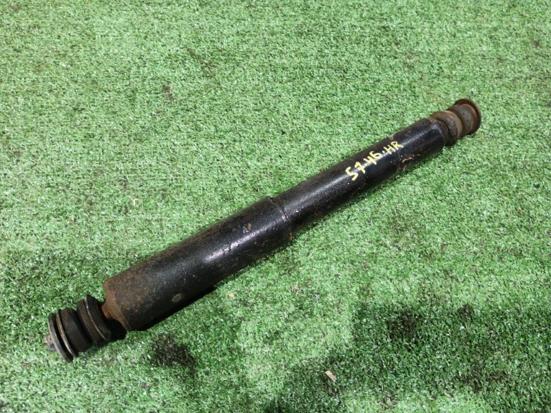 Амортизатор Toyota Hiace RZH111 2ZR-E 2002 задний правый (б/у)