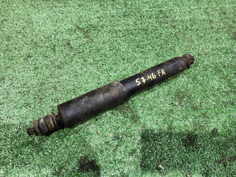 Амортизатор Toyota Hiace RZH111 2ZR-E 2002 передний правый (б/у)