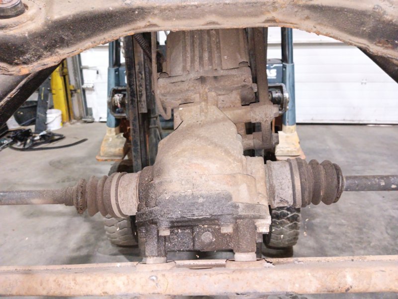 Балка моста Mitsubishi Grandis NA4W 4G69 2004 (б/у) Балка моста Mitsubishi Grandis NA4W 4G69 2004 (б/у)