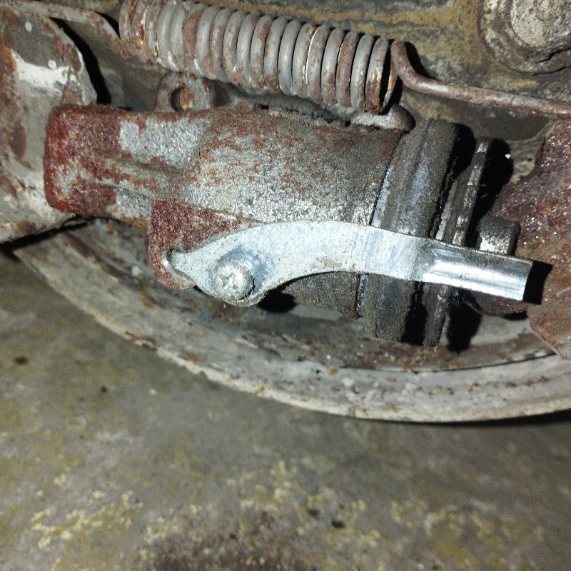 Рабочий тормозной цилиндр Mazda Titan WG5AT XA передний левый (б/у)