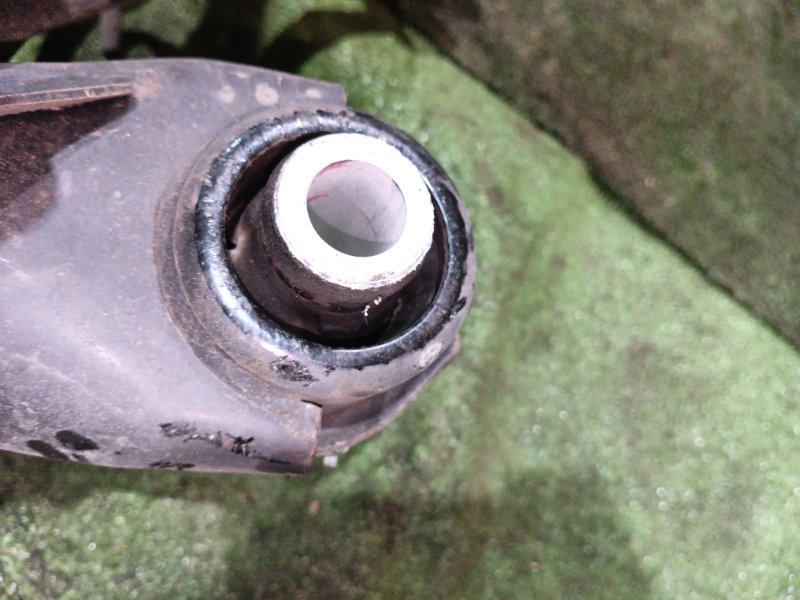 Балка поперечная Toyota Crown GRS181 4GR-FSE 2005 (б/у) Балка поперечная Toyota Crown GRS181 4GR-FSE 2005 (б/у)