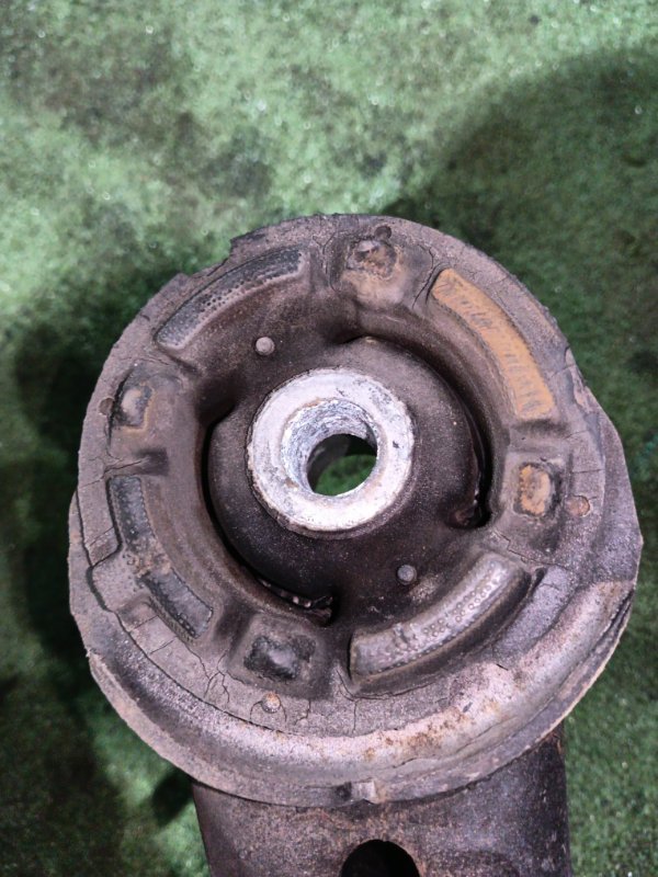 Балка поперечная Toyota Crown GRS181 4GR-FSE 2005 (б/у) Балка поперечная Toyota Crown GRS181 4GR-FSE 2005 (б/у)